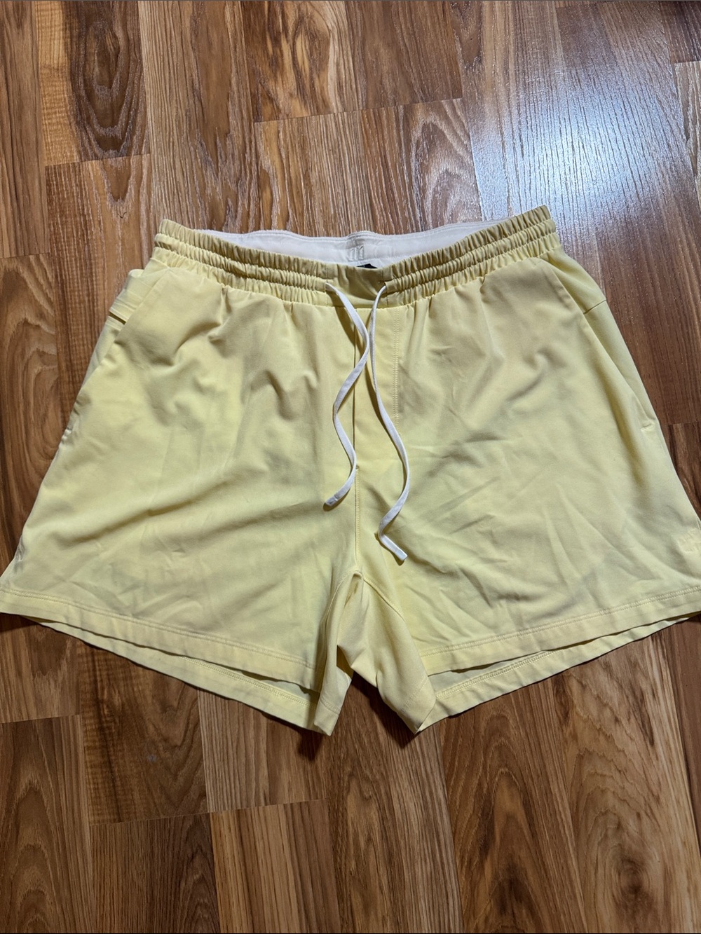 Lululemon Pool Short Men’s Swim Trunks Medium